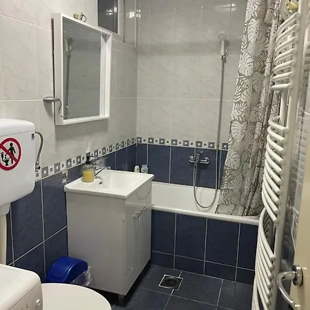 Apartment Centar 021 *